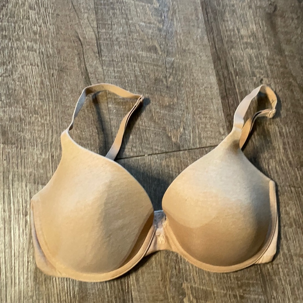 Victoria’s Secret uplift semi Demi bra